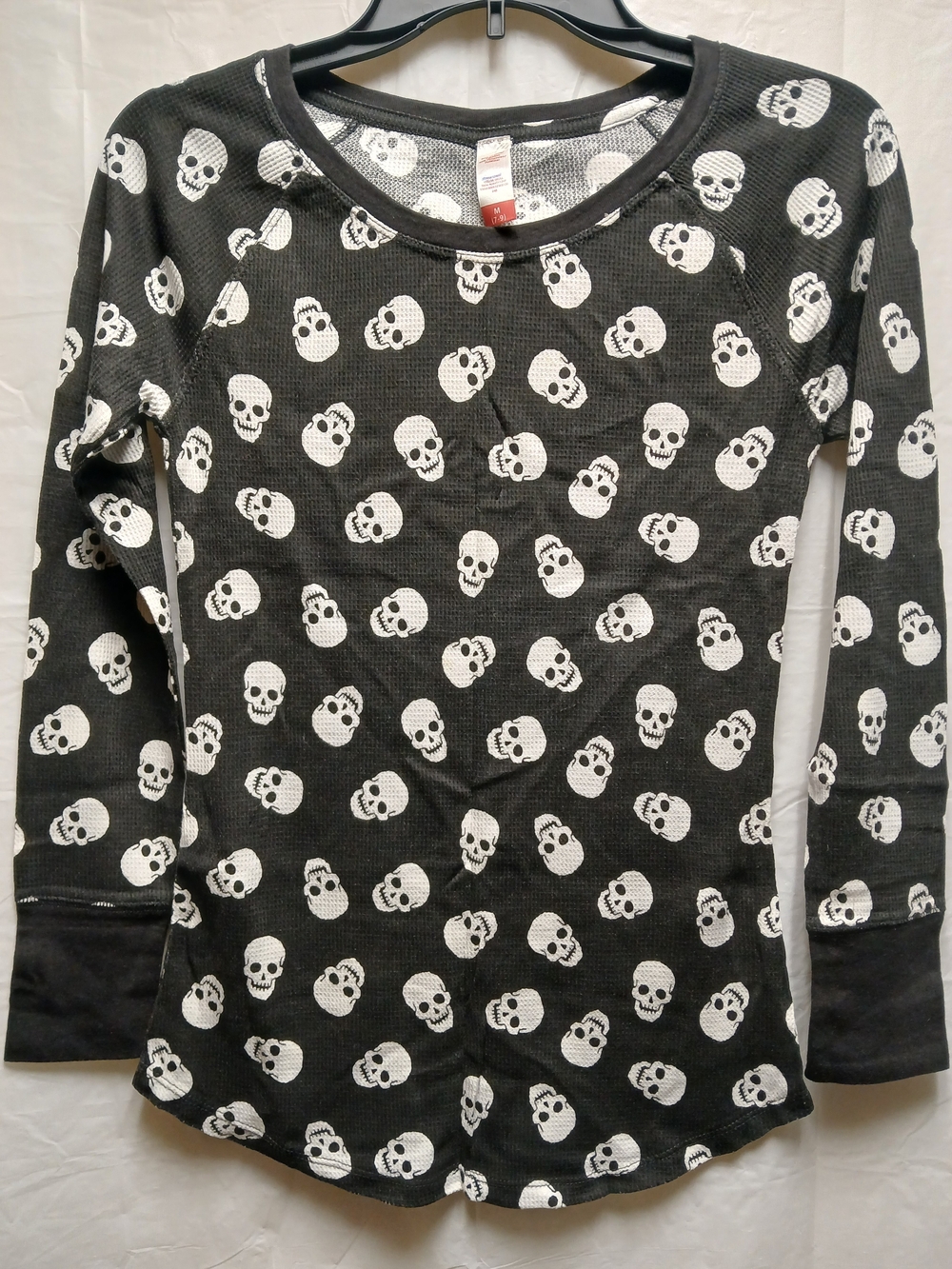 Source Unknown Women's Black Long-Sleeve Top with White Skull Print